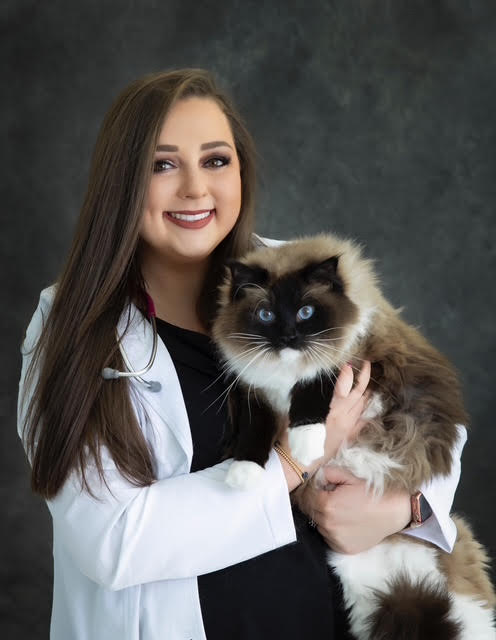Kara Bowling, DVM